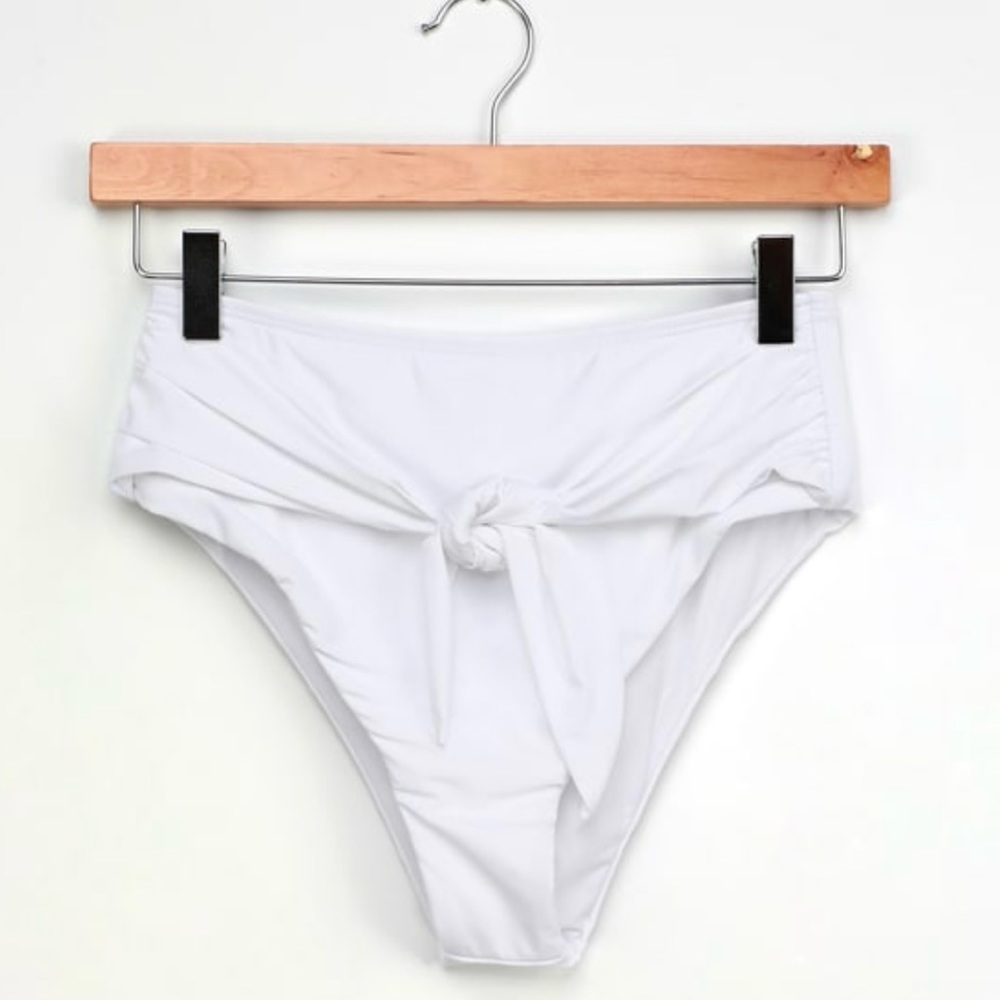 NWT lulus white bikini bottom